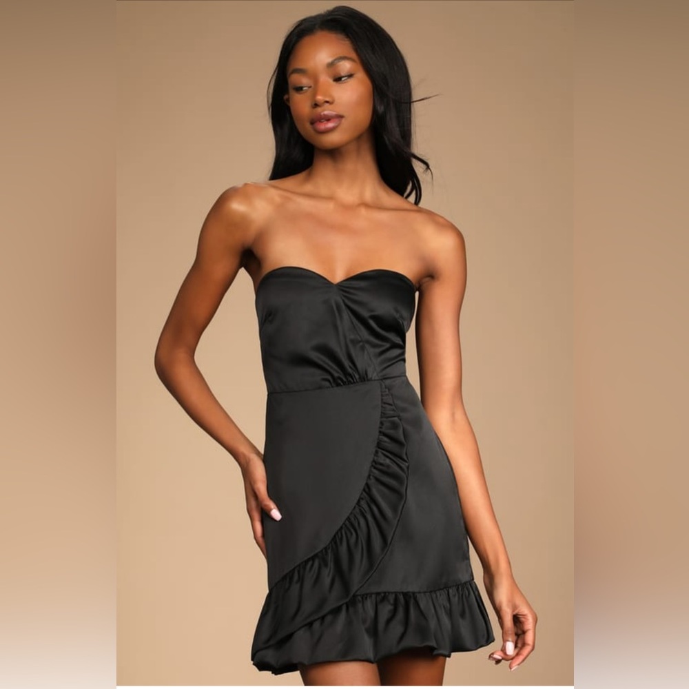 NWT Lulus Adorable Admirer Black Ruffled Strapless Mini Dress Size Small